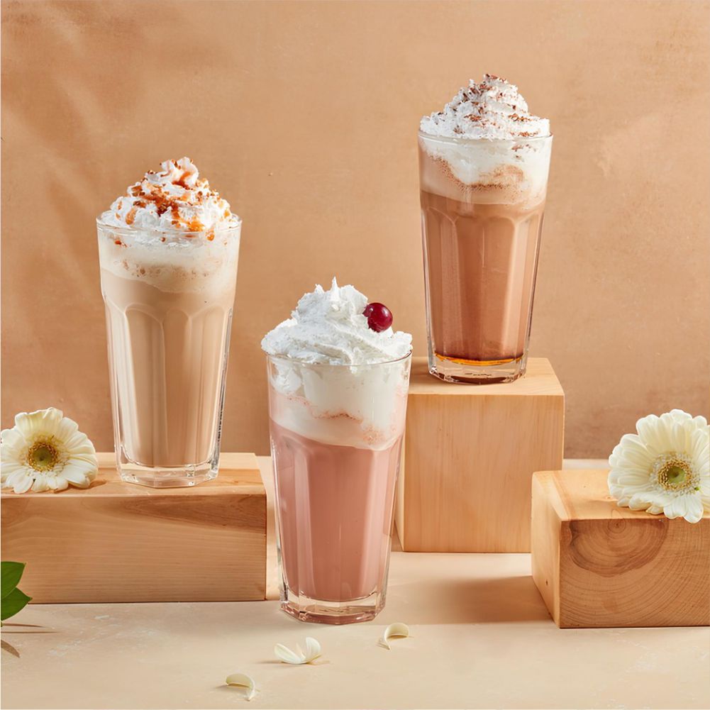 ÇİLEKLİ MILKSHAKE